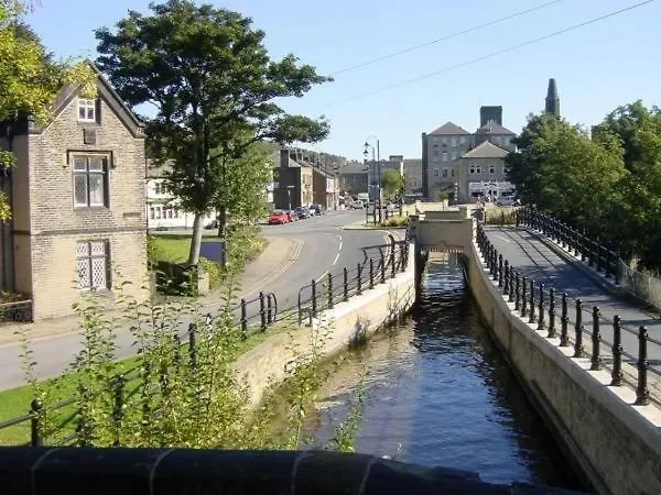 Huddersfield Town Canal Retreat Pet Friendly 0*,  Regno Unito