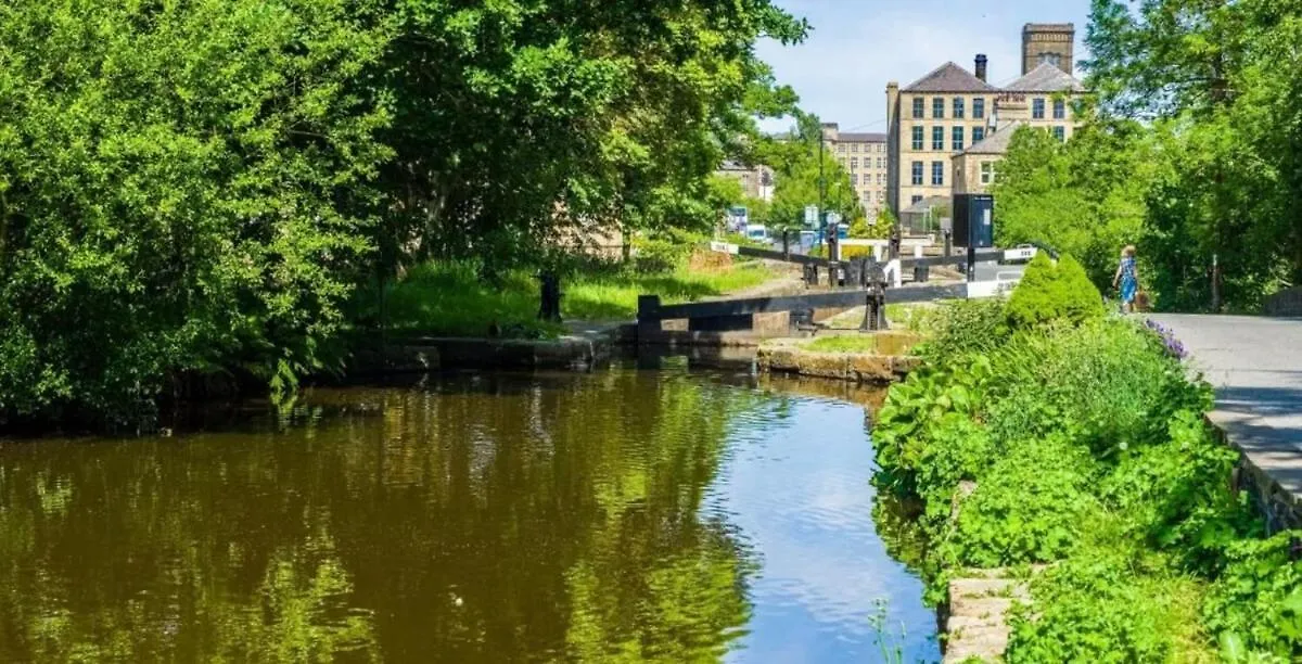 Huddersfield Town Canal Retreat Pet Friendly Regno Unito