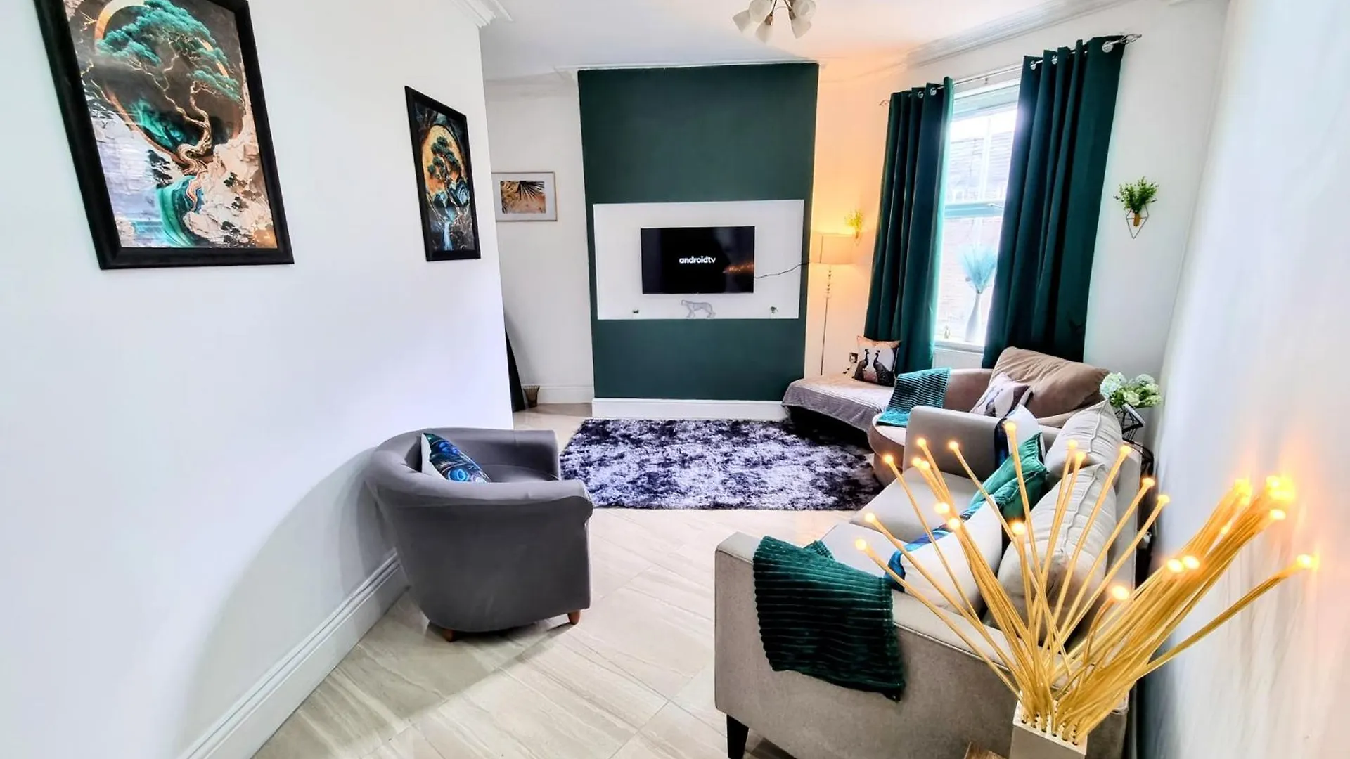 Huddersfield Town Canal Retreat Pet Friendly