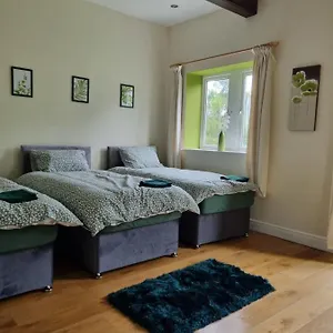  Holiday home Lakeside